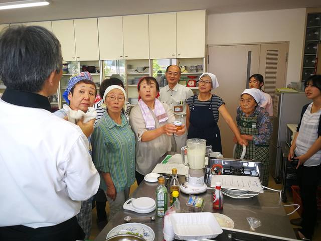 こしょう味噌をつかったドレッシングづくり